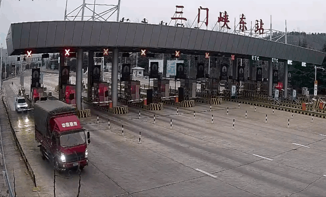 出行河南连霍高速夏邑段有事故请谨慎通过