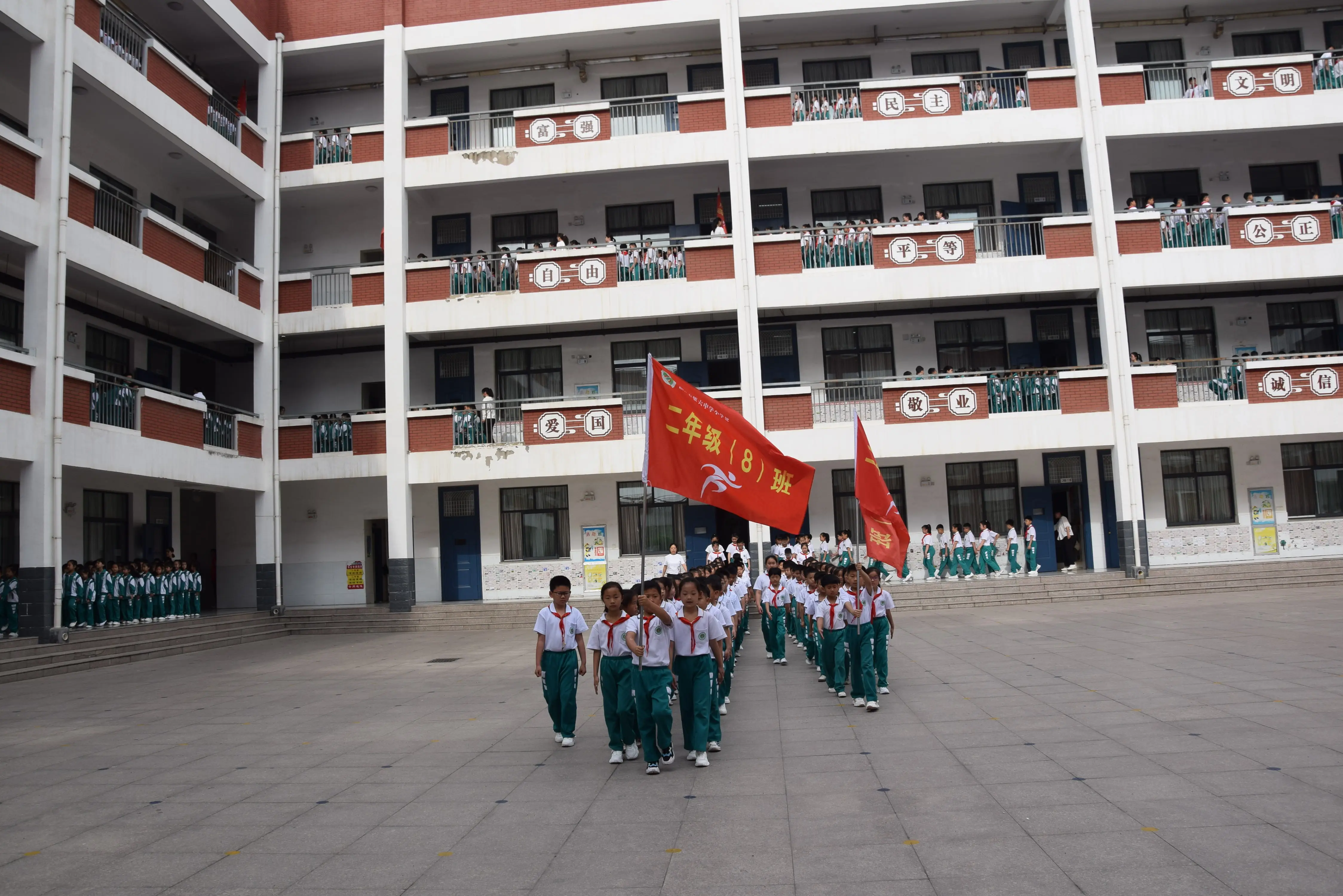 濮阳市第六中学阳光大课间评比展示活动精彩纷呈