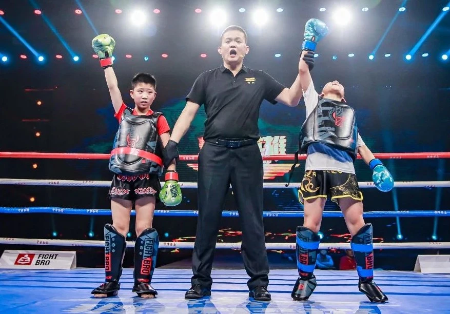 武林风青少年搏击赛山东赛区合作在郑州签约!