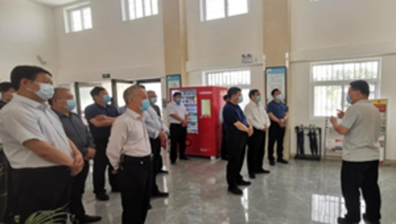 新乡市人大常委会领导到凤泉区调研指导工作