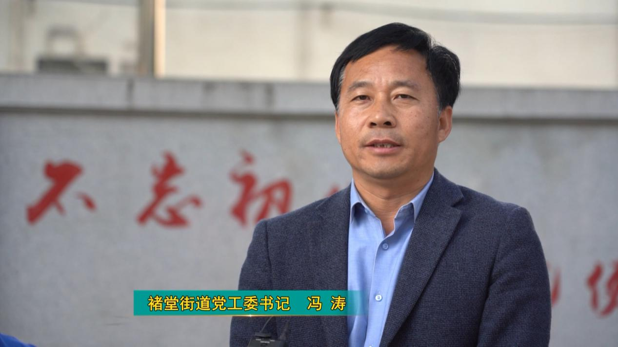 褚堂街道党工委书记冯涛说,这几年褚堂马铃薯种植面积由小到大,由弱变