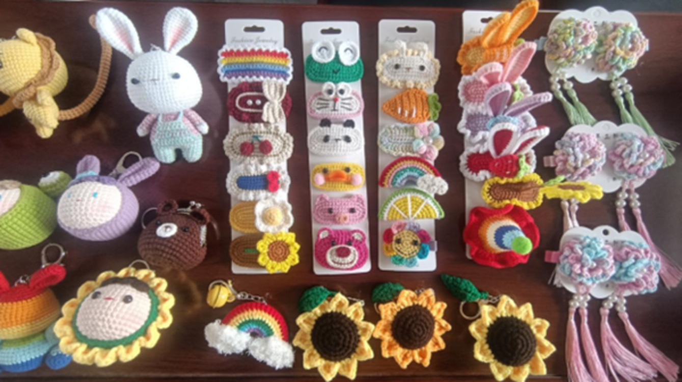 焦作示范区阳庙镇开展手工编织技能培训 为巧妇编织致富路