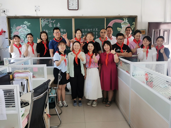 固始县柳树一中最甜的糖果送给最亲爱的人