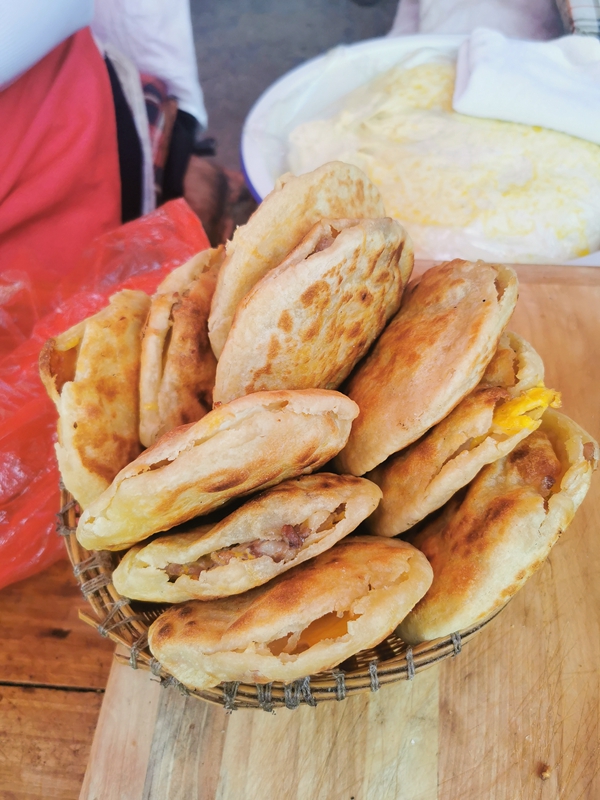 鹤壁子馍飘香浚县古城烟火气回来了营业第一天仅卖100多个却见到不少