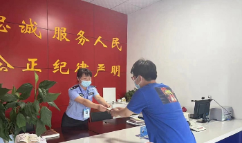 高考前夕四名考生丢失证 桐柏民警暖心解燃急