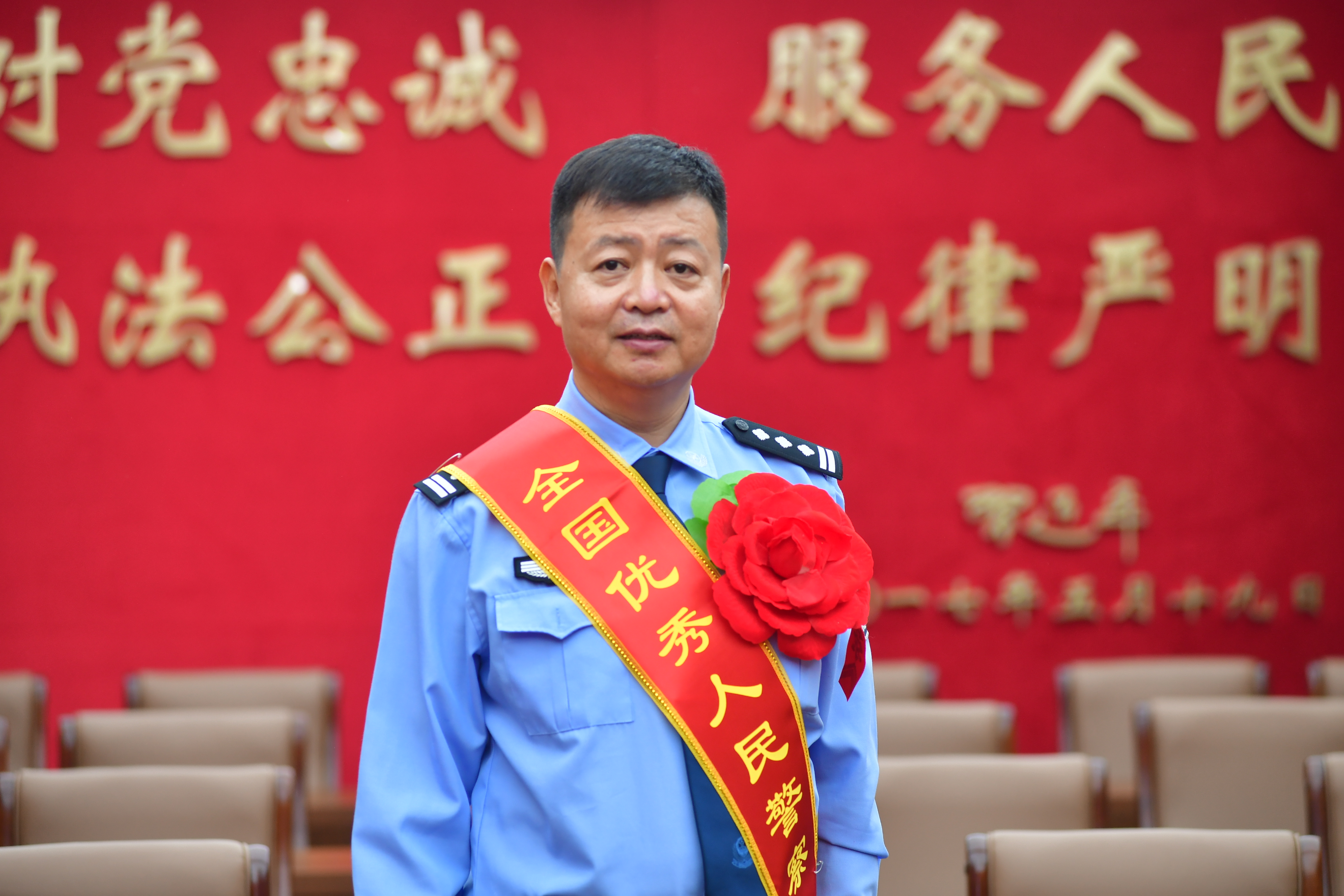 全国优秀人民警察刘建刚让辖区每条道路畅通更让每个交通参与者心里