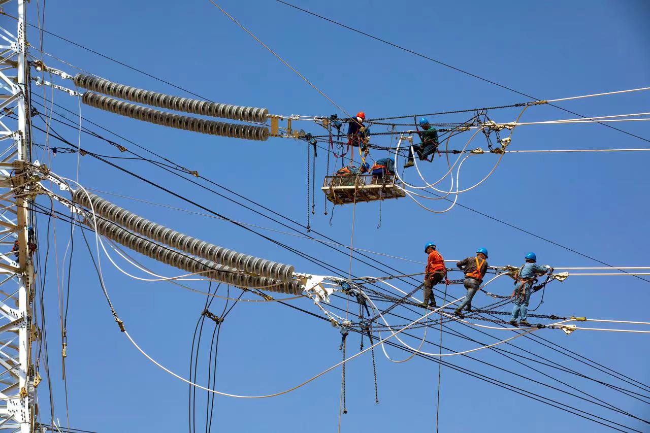 河南攻坚规模最大最复杂电力工程,守护夏日清凉-大象网