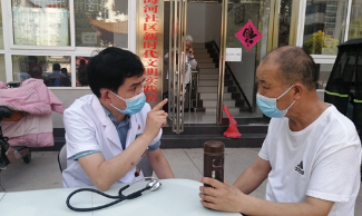 漯河市妇幼保健院（市三院）开展“智慧助老 健康义诊”活动