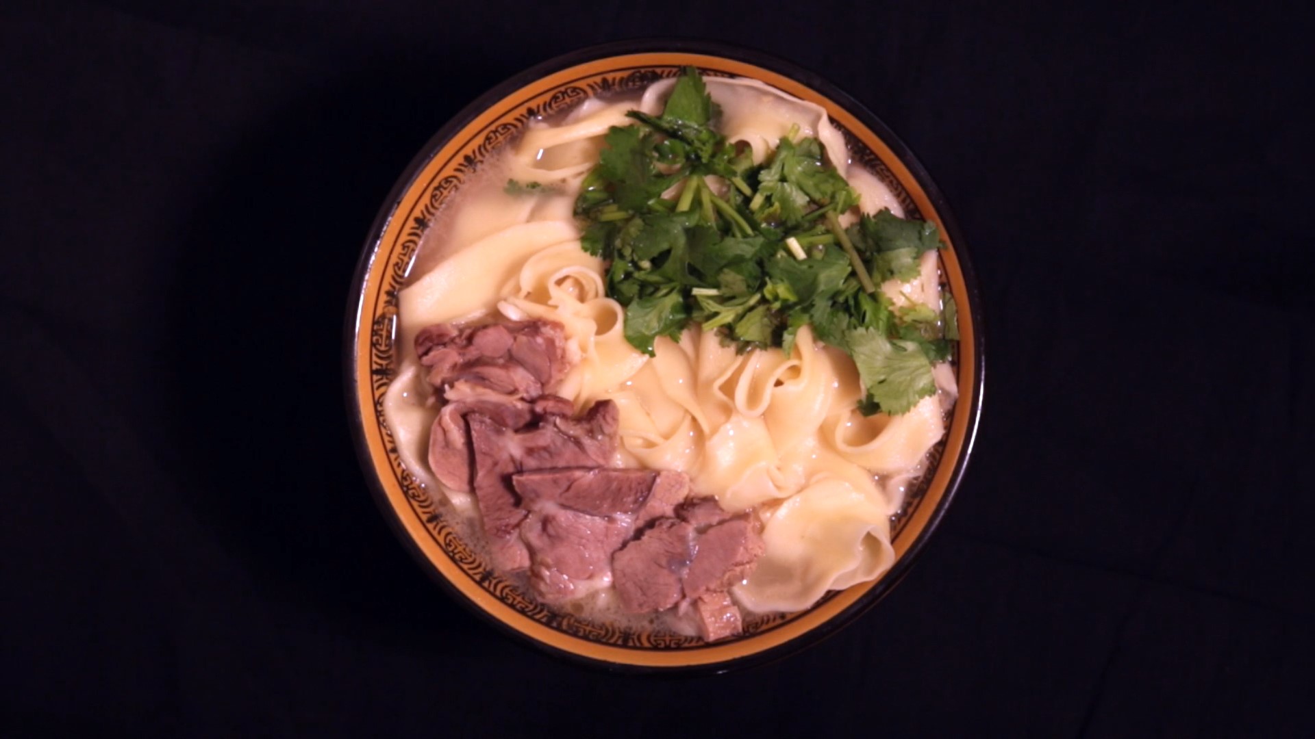 老家的味道 | 一碗烩面,吃的到底是什么?今天这碗白汤烩面,你喜欢吗?