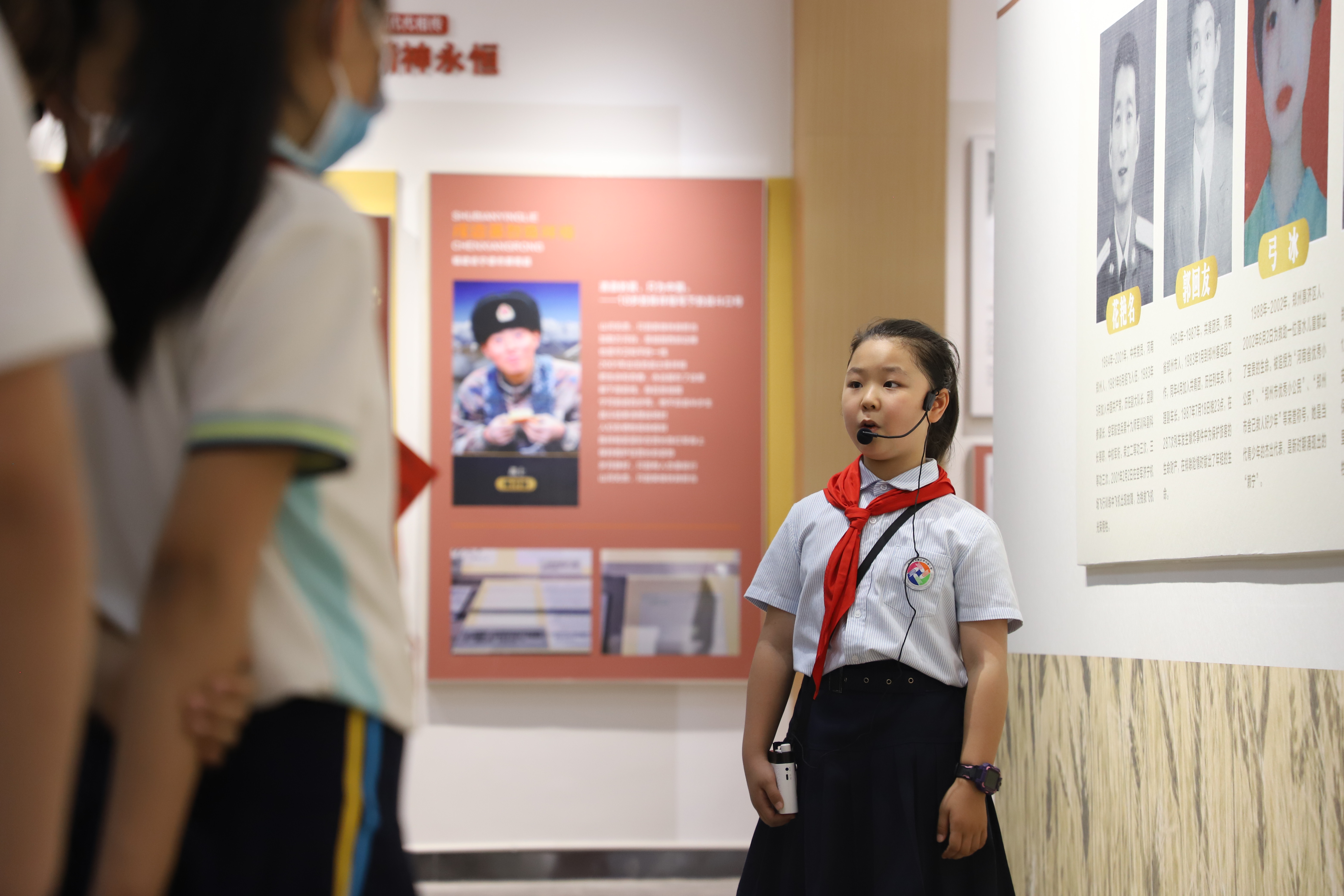 @所有人,红色记忆主题馆的红领巾讲解员开讲啦!-大象网