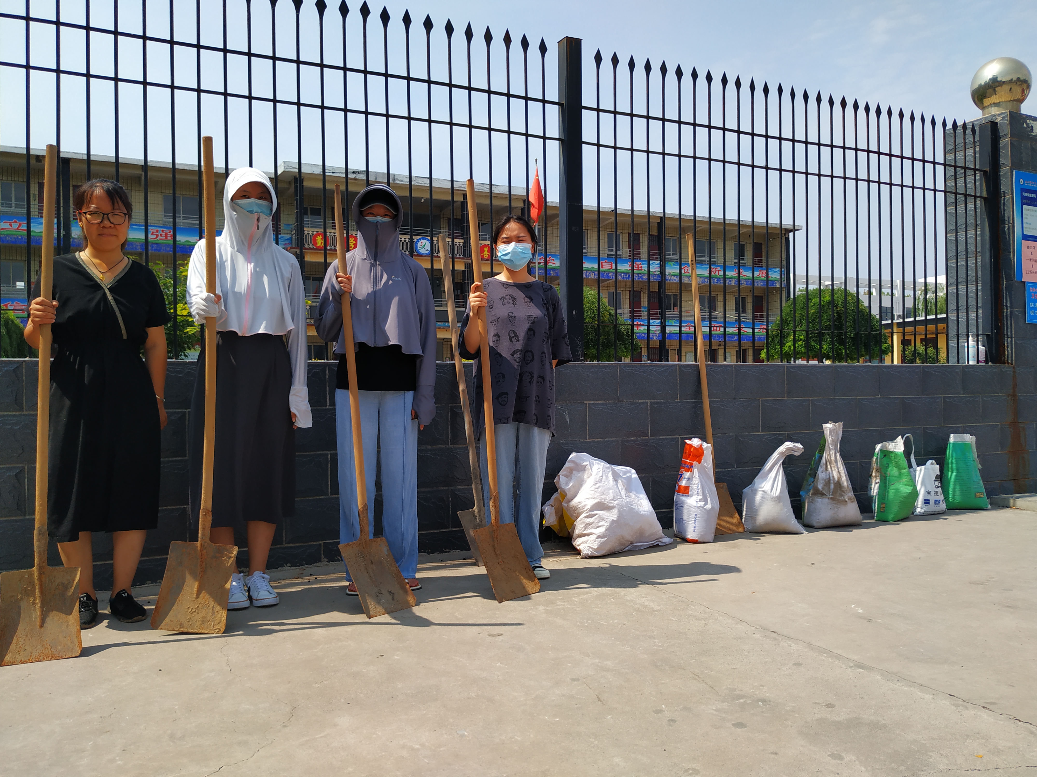 防汛未然筑牢防线安阳市殷都区水冶镇北关小学防汛措施活动纪实