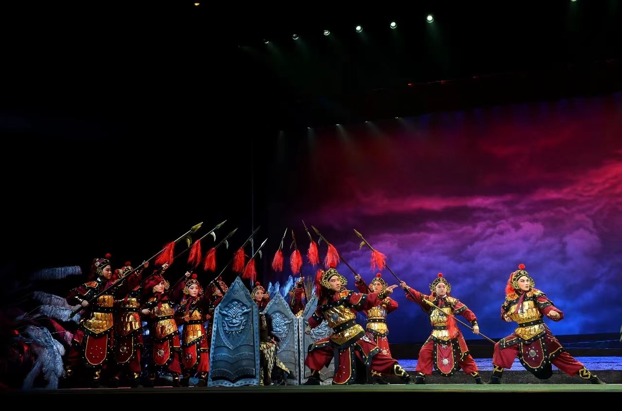 剧情简介:沙河调新编历史剧《郾城大捷》描写的是宋金之间发生在漯河