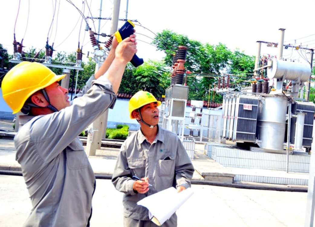 国网鄢陵县供电公司：红外测温战三伏“烤”验