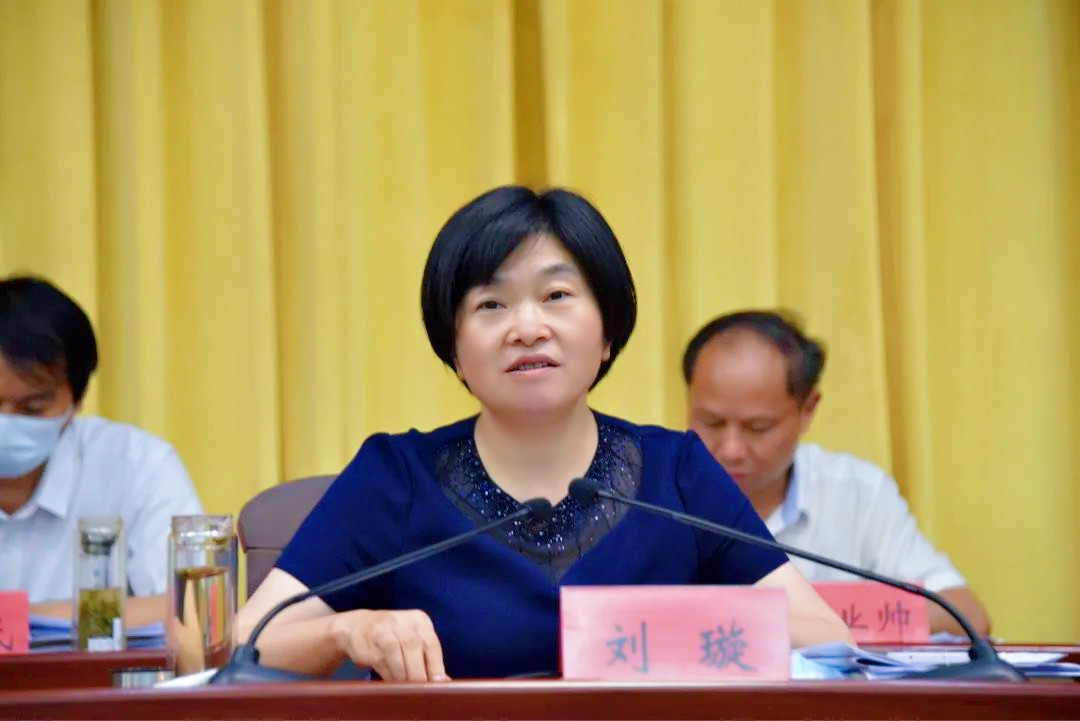 立军令状作表态发言信阳羊山新区召开全面加快项目建设工作推进会