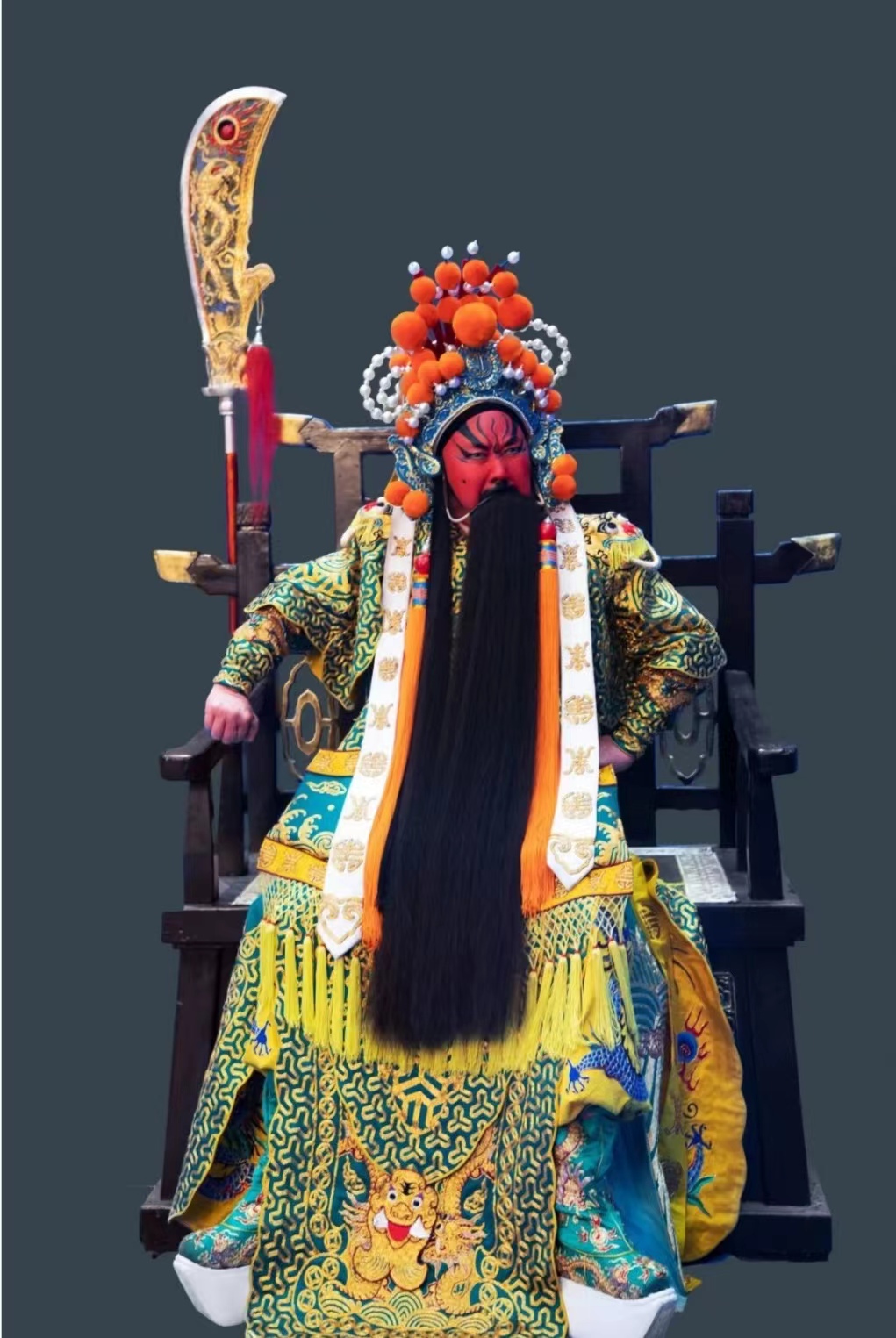 新编大型历史豫剧电影义薄云天昨天在河南广播电视台梨园春栏目隆重