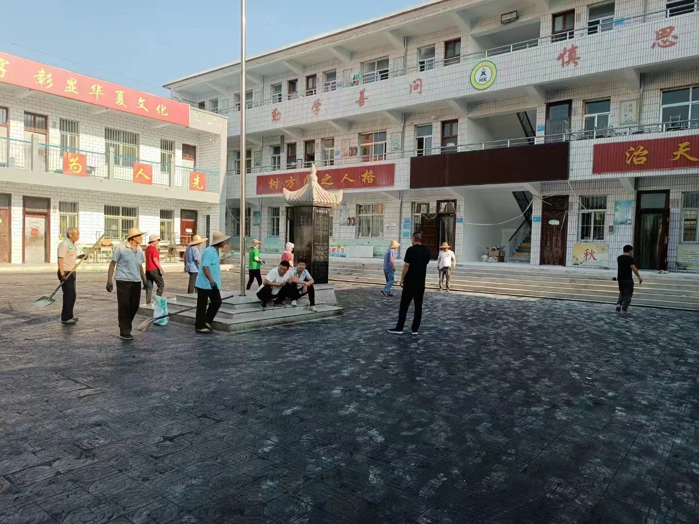 安阳市殷都区许家沟乡黄口学校暑期校园修缮工程有序进行