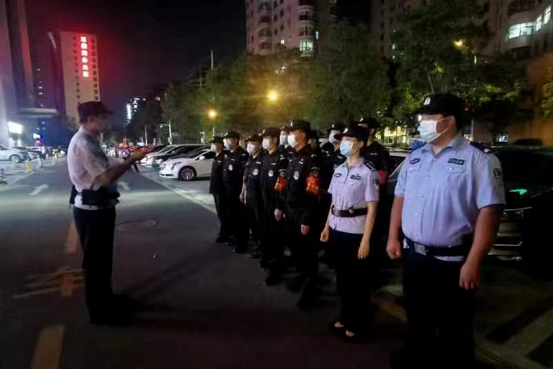 确保夜市摊都有人值守 河南郑东警方开展集中清查行动