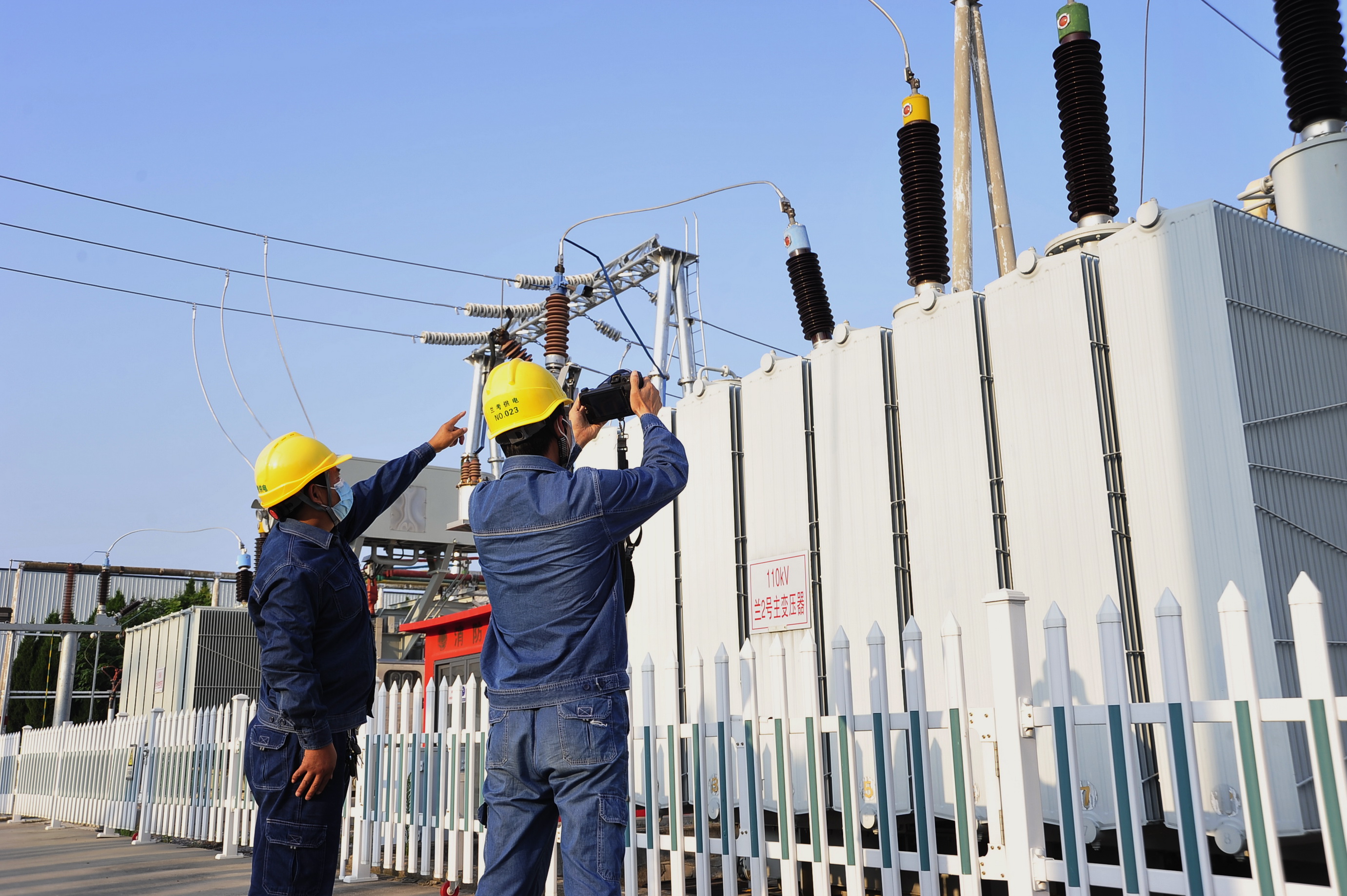 蘭考縣供電公司丨迎戰桑拿天盛夏保供電