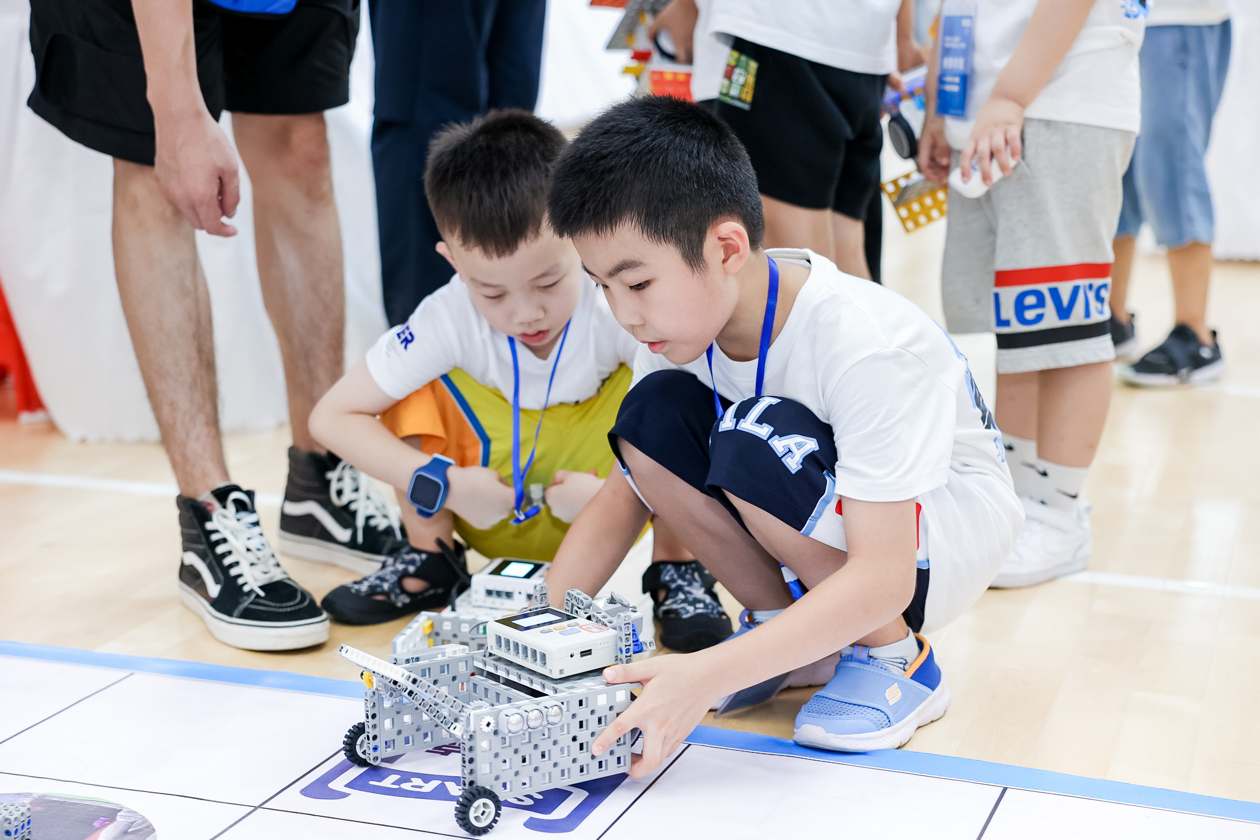 学过编程的小孩都开外挂了吗wer世界教育机器人2022赛季中国赛区河南