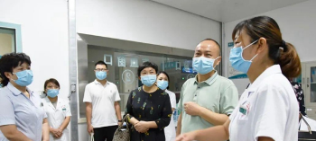 省临床用血质量控制中心专家组到镇平县人民医院开展核查工作
