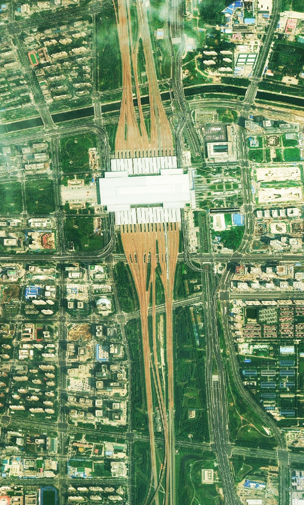 换个视角重新认识河南！“河南一号”卫星拍摄的黄河、郑州东站长什么样?
