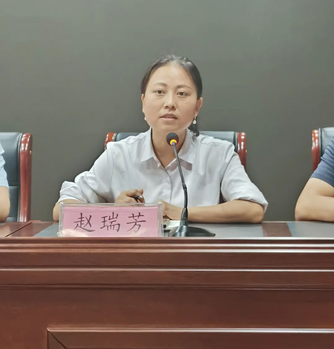辉县市百泉镇召开疫情防控工作调度会
