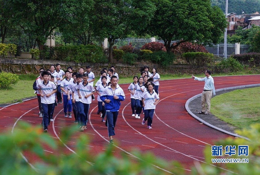 教育部：九成以上在学校在校生每天锻炼一小时