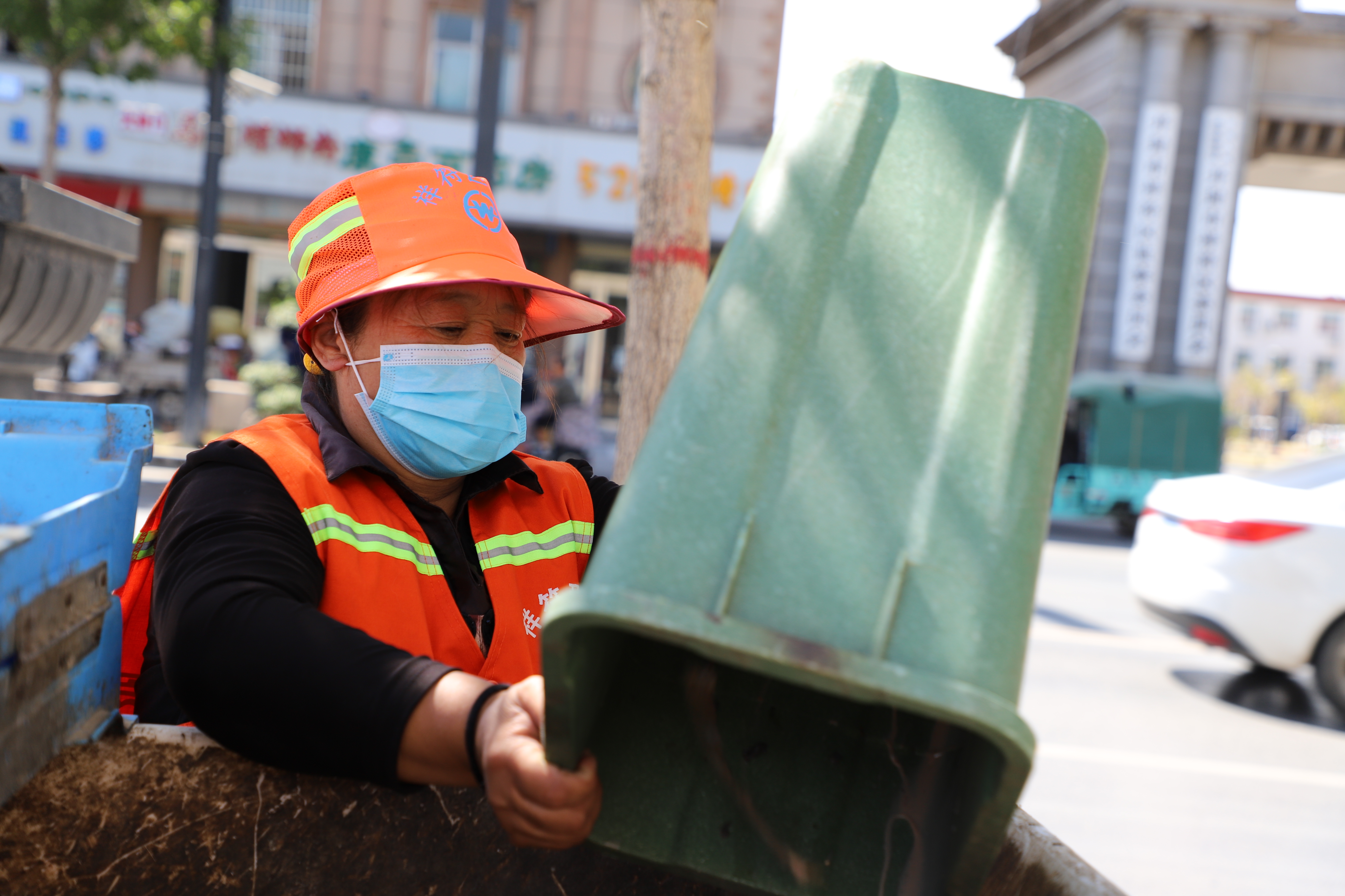我是开封城市美容师①丨祥符区环卫工人赵俊香