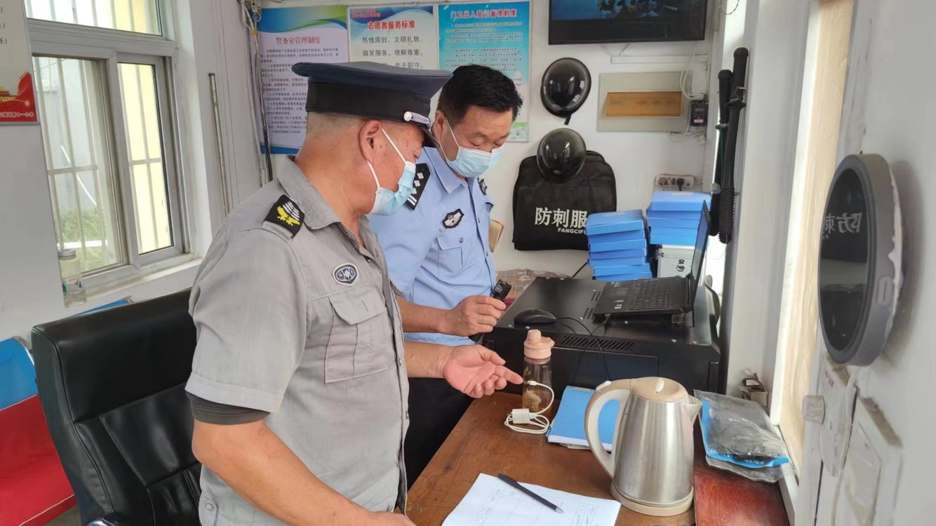 鹤壁市公安局山城区分局联合卫健部门开展安全检查