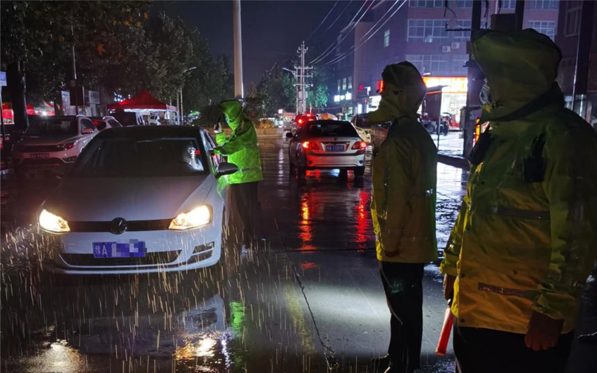 守护“不打烊” 郑州警方全力保障国庆期间社会治安稳定