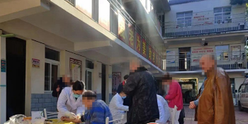 南阳市卧龙区石桥镇卫生院组织开展形式多样的“敬老月”活动