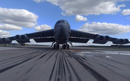 “美國空軍B-2戰略轟炸機攜核彈降落波蘭”系謠言