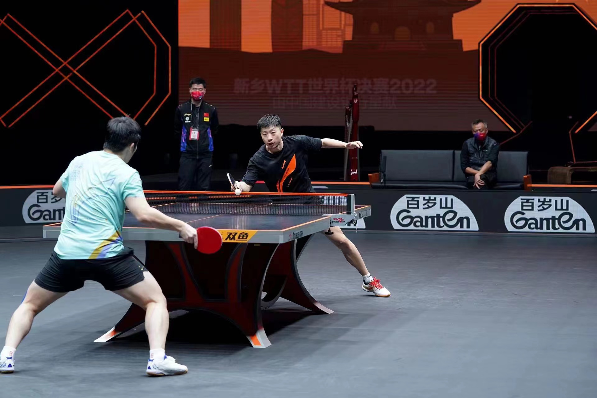 新乡wtt世界杯决赛倒计时国乒队赛前训练