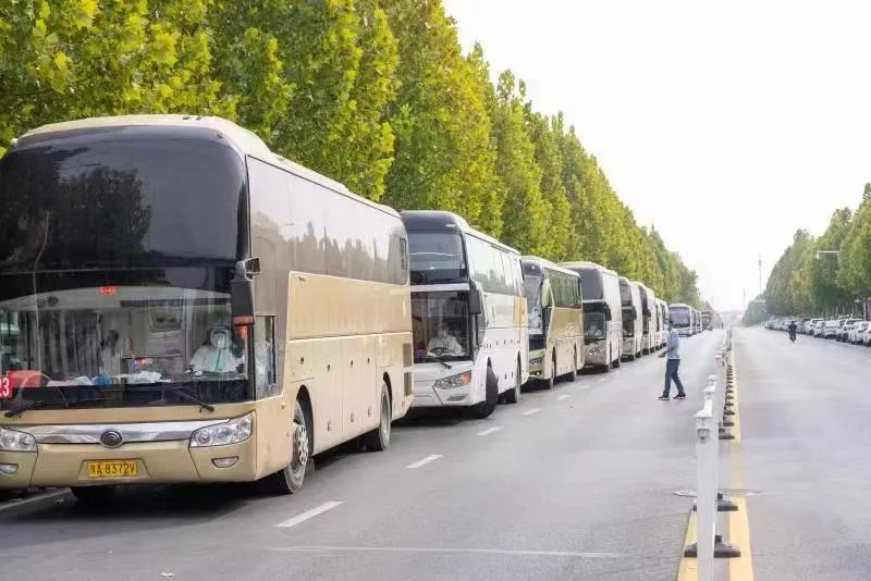 郑州航空港区管委会要求富士康落实“四方责任”,有序恢复生产生活秩序