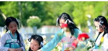 南阳市卧龙区：《月季花开邀诗来》荣获“典籍的中国”中华经典诵读大赛一等奖