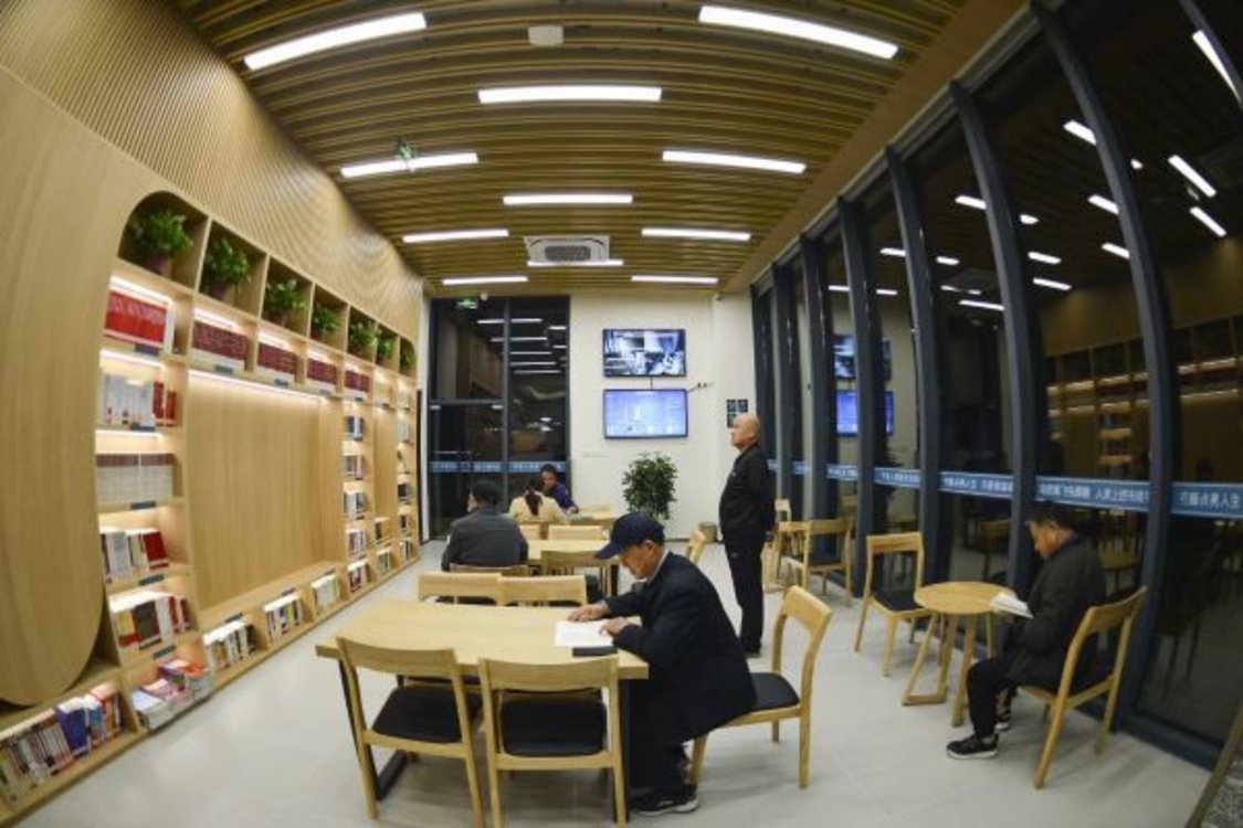 新县：倚水而读 城市书房溢书香