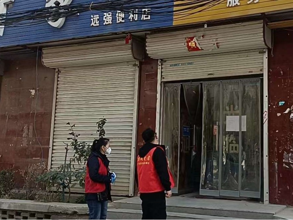 铿锵玫瑰坚守战“疫”一线