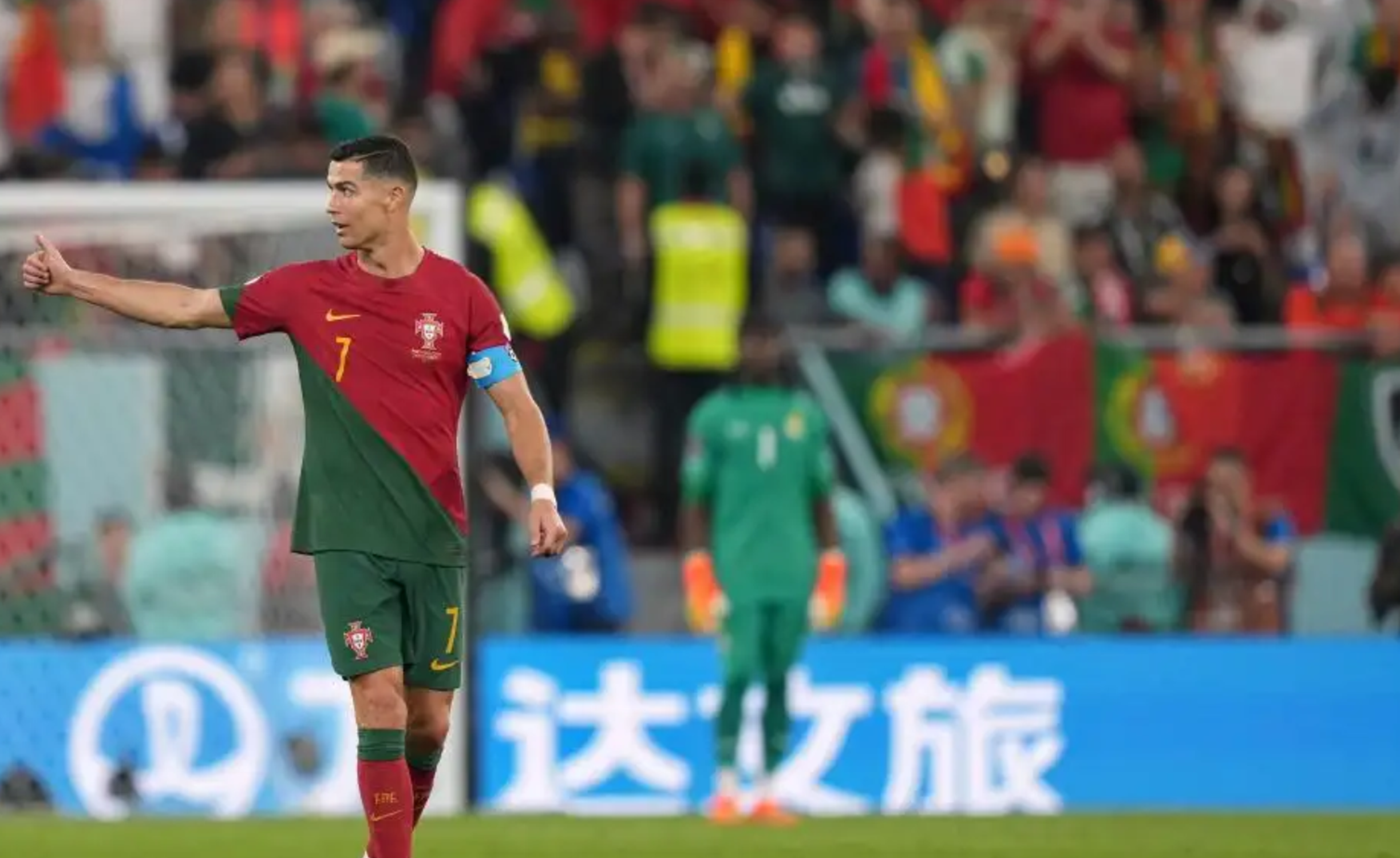 世界杯葡萄牙胜加纳迎开门红，C罗赛后回应：非常重要的胜利