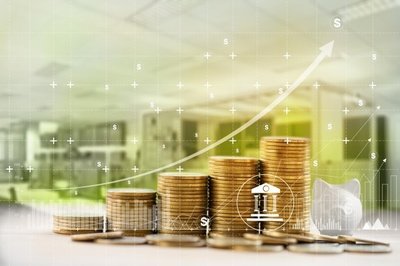 加强和完善现代金融监管