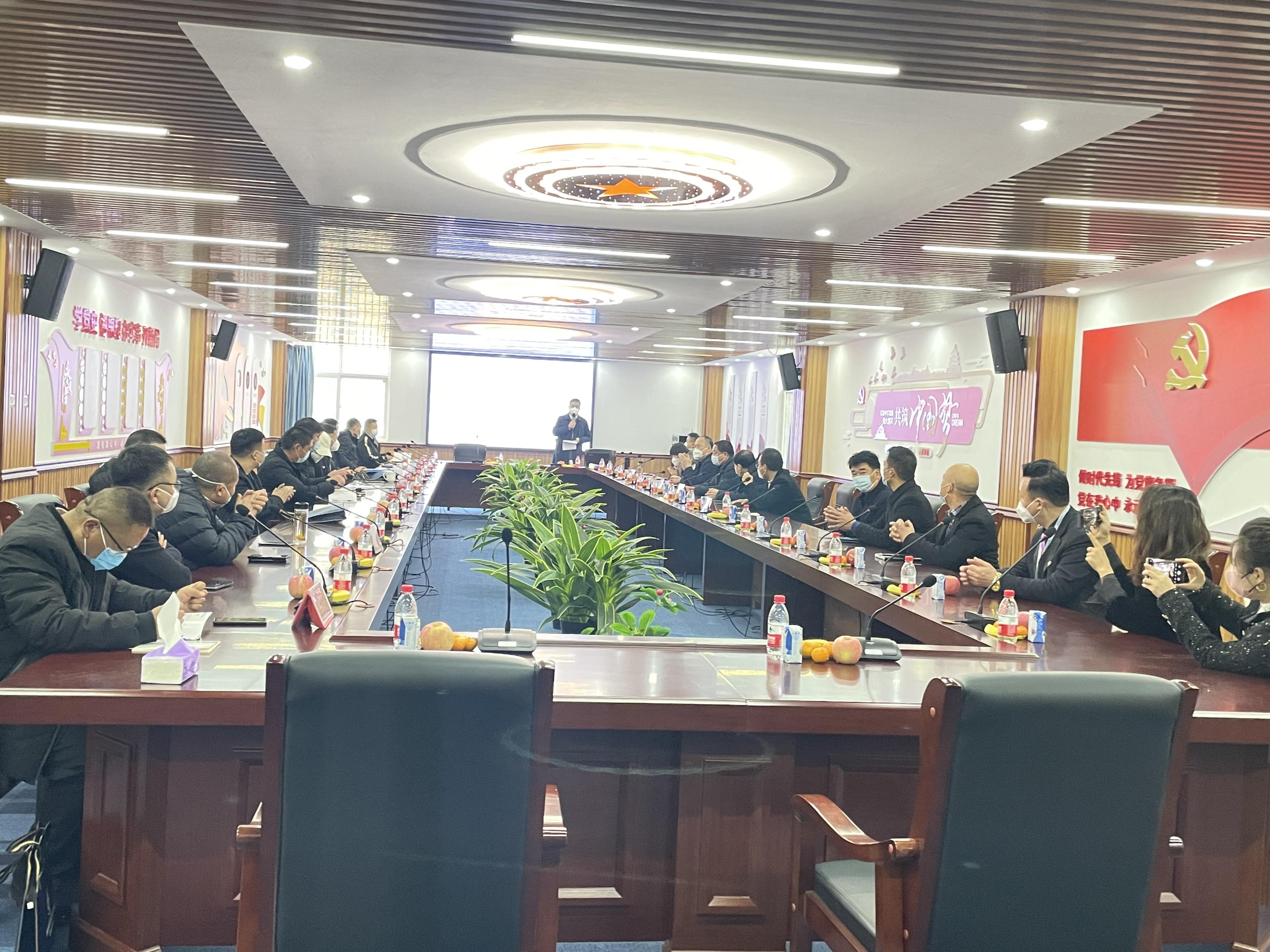 河南机电职业学院轨道交通产业学院成功举办产教融合基地授牌活动