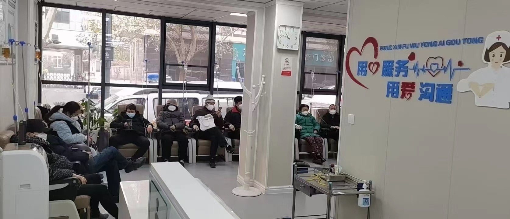 郑州社区医院积极应诊 当好居民的“健康守门人”