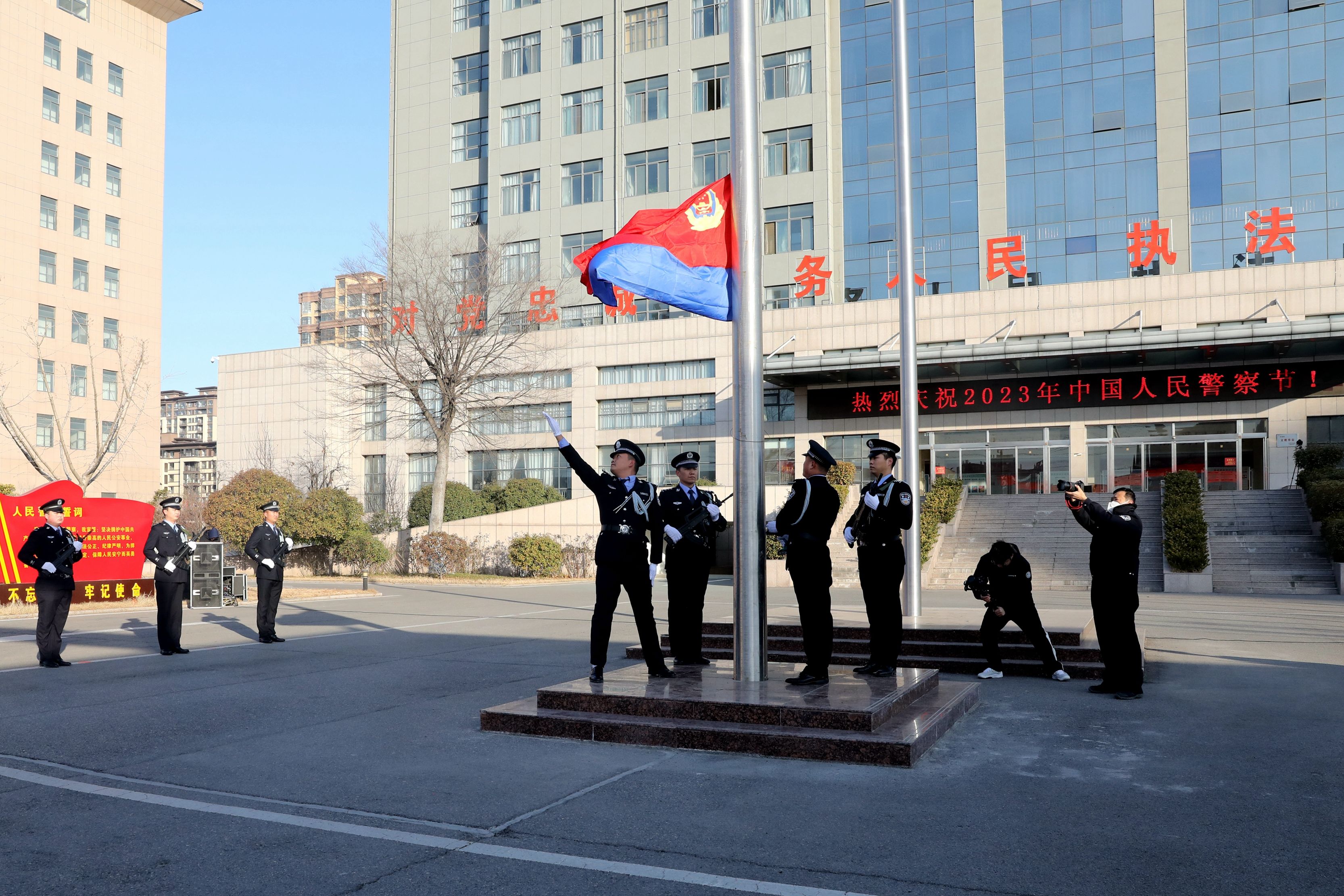 虞城县公安局隆重庆祝第三个中国人民警察节