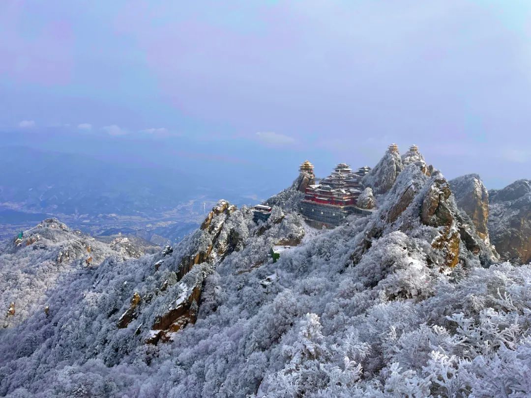 超多浪漫雪景图 带你徜徉老君山2023最美冰雪世界
