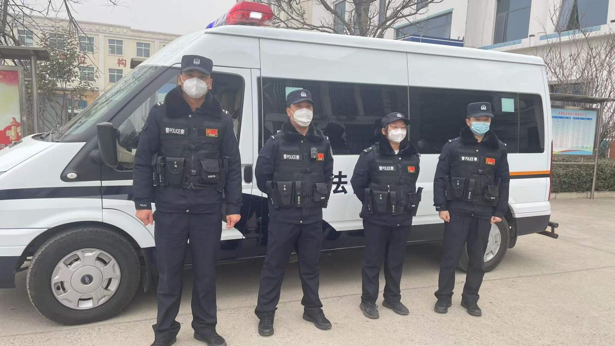 鹤壁市淇滨区法院法警大队为执行工作保驾护航