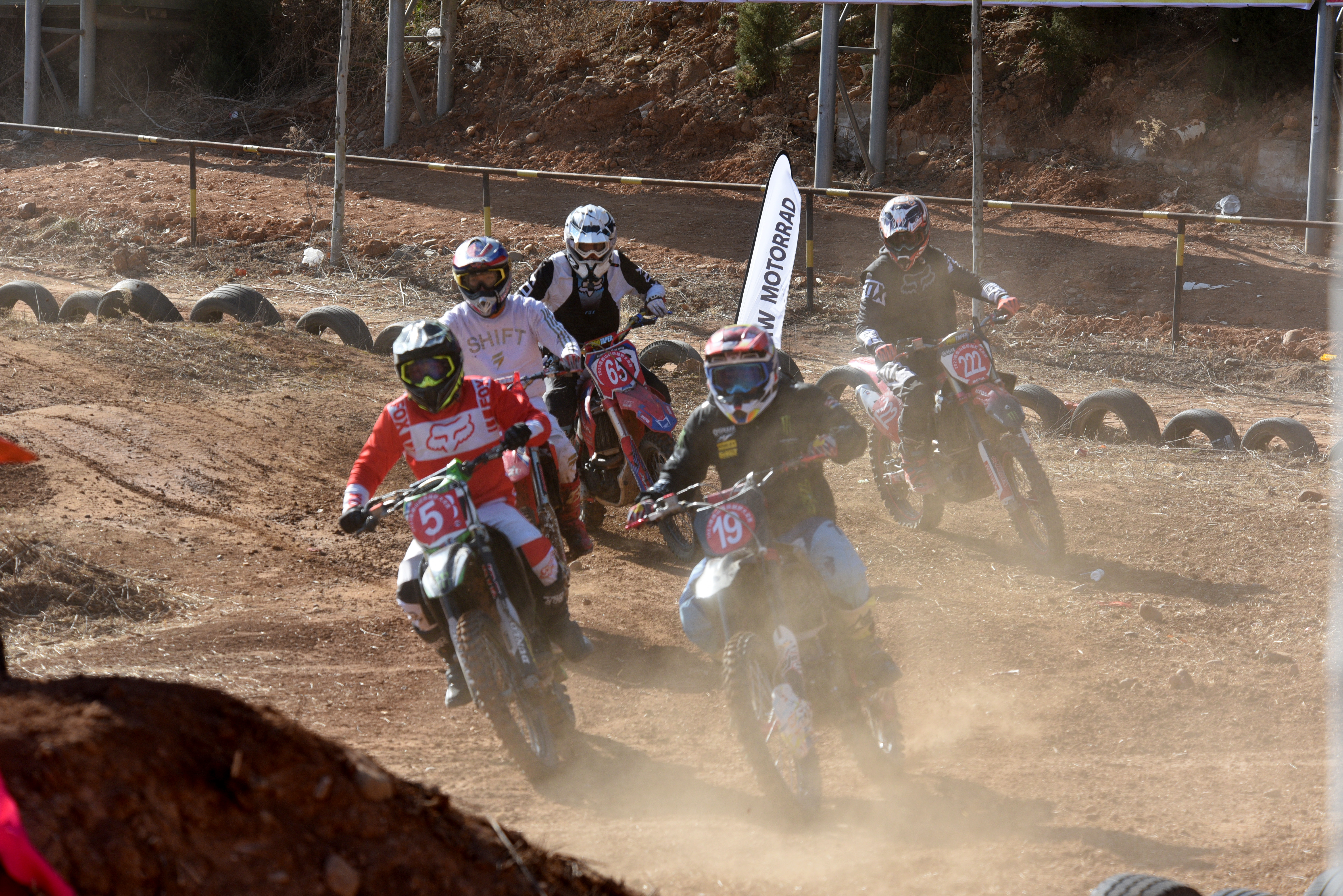 超级越野摩托车赛在宜阳火热开赛