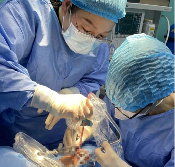 平均每分钟打呼噜12.6次 占睡眠时间68.9%——站着都能睡着的张阿姨病被治好了