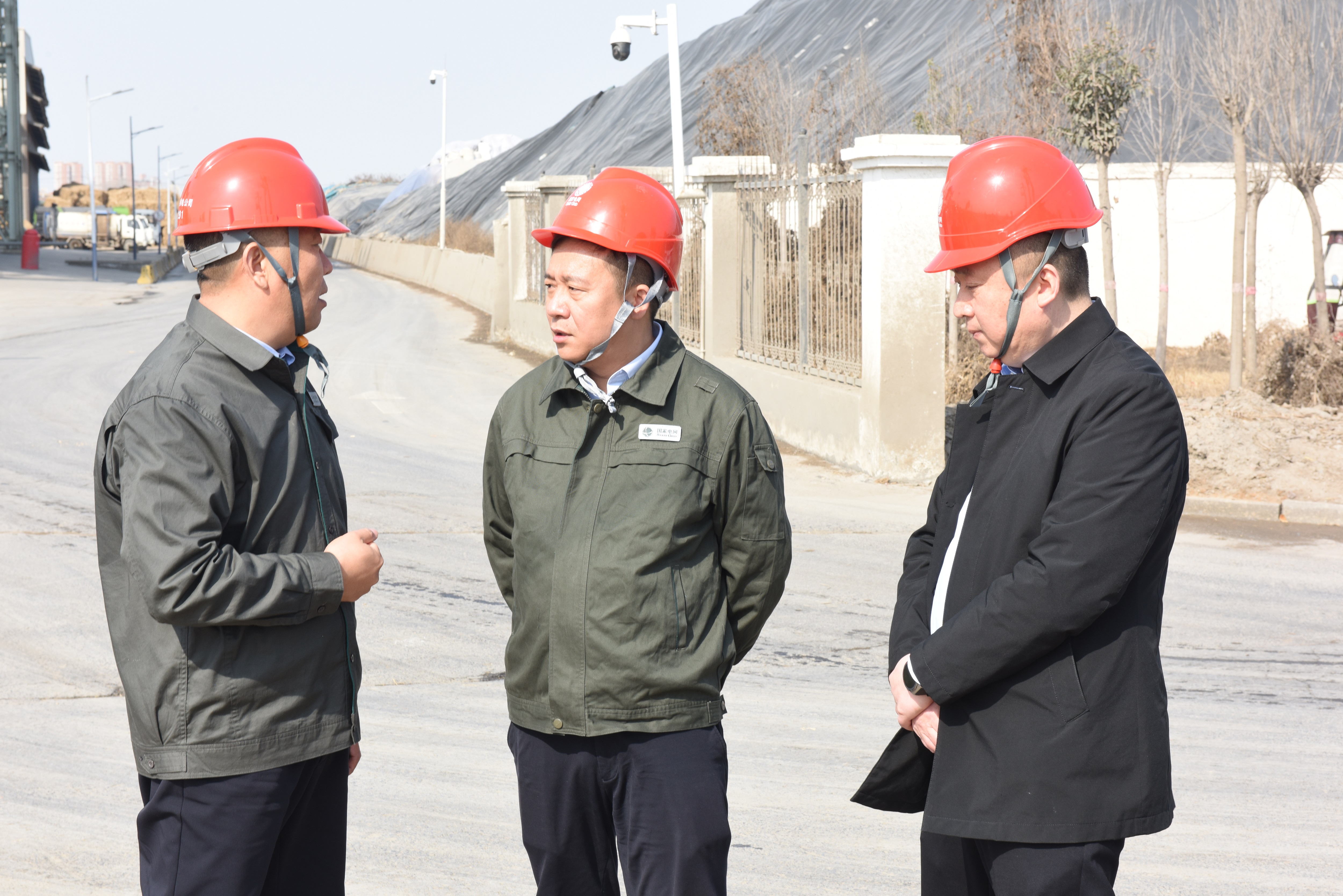 国网开封供电公司领导到杞县调研春灌保电工作