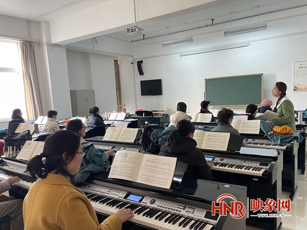 漯河市老干部大学迎来新学期17个专业描绘最美“夕阳红”