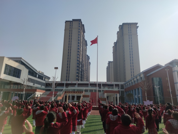 开封市金耀小学学雷锋精神做文明学生