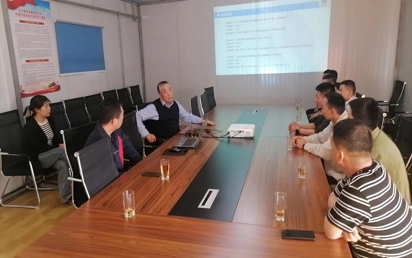 鹤壁市鹤山区退役军人事务局组织退役军人入企参观搭建就业平台